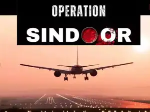 Flugbewegungen über Südasien, visualisiert mit Flightradar24