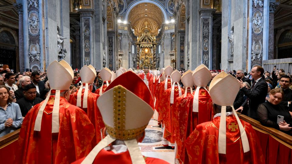 Papst Benedikt während seiner Amtszeit im Vatikan