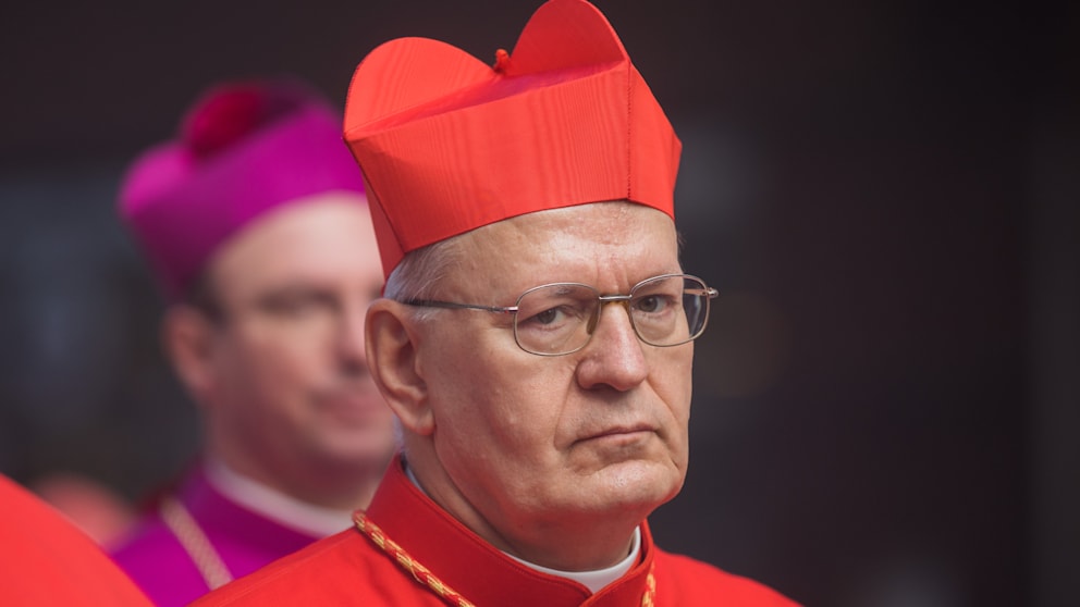 Kardinäle im Vatikan während der Papstwahl Konklave