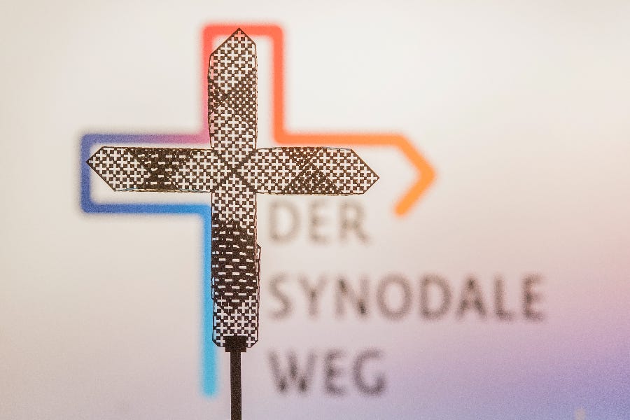 Synodale Versammlung: Symbolbild zum synodalen Weg in Deutschland