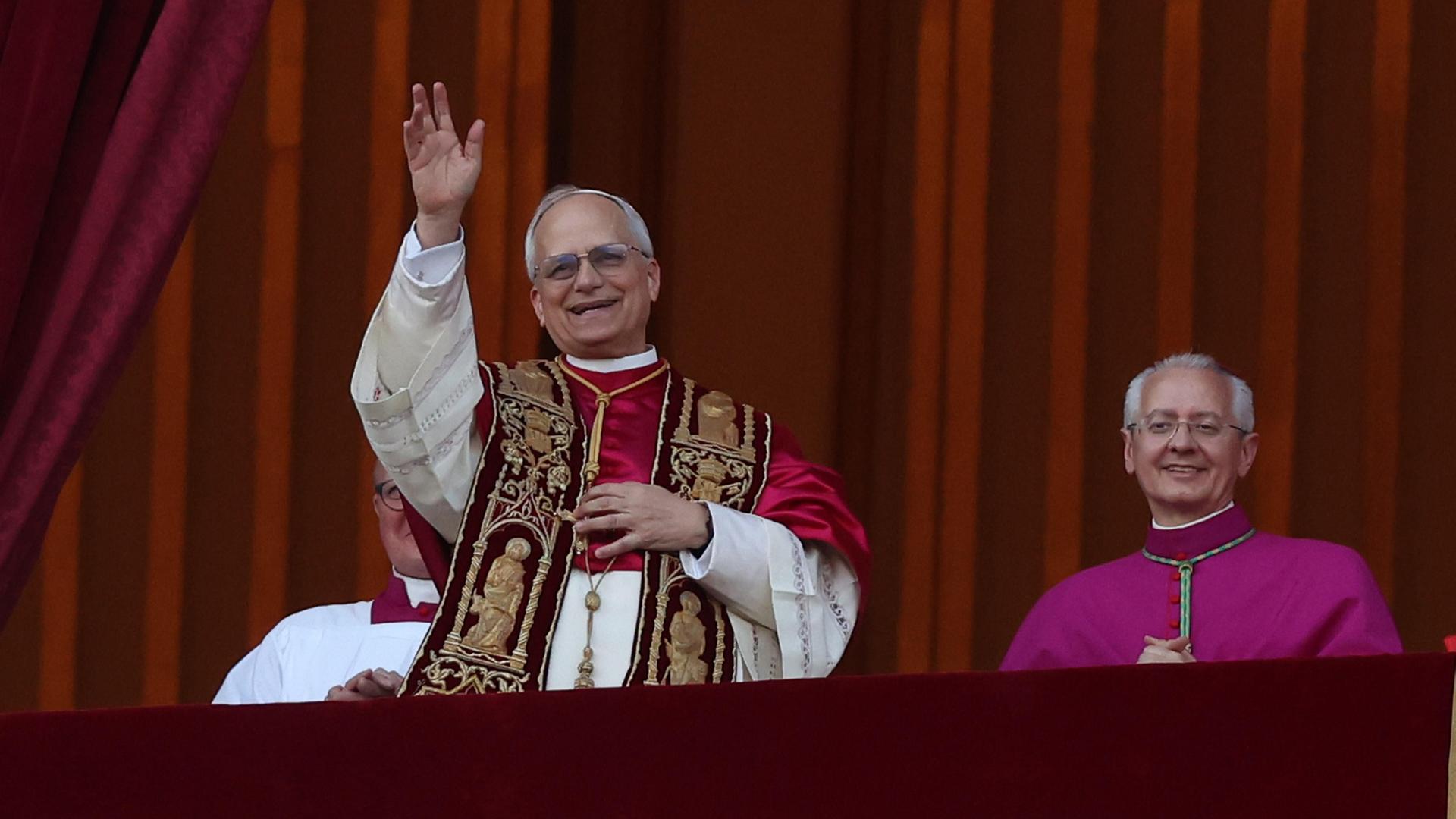 Papst Ratzinger während einer Ansprache – Symbolbild für Einfluss und Wandel der Kirche