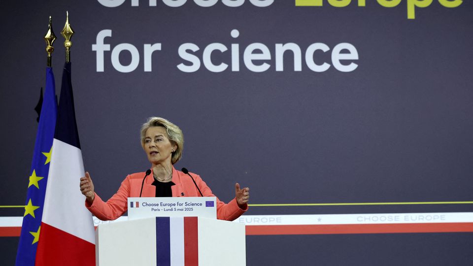 Ursula von der Leyen auf einer Pressekonferenz in Europa