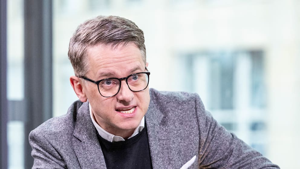 Symbolbild: Beamte Rente – Bundestag und Finanzpolitik