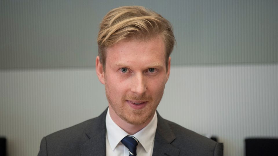 Porträt von Benjamin Hasselhorn, Historiker an der Universität Würzburg