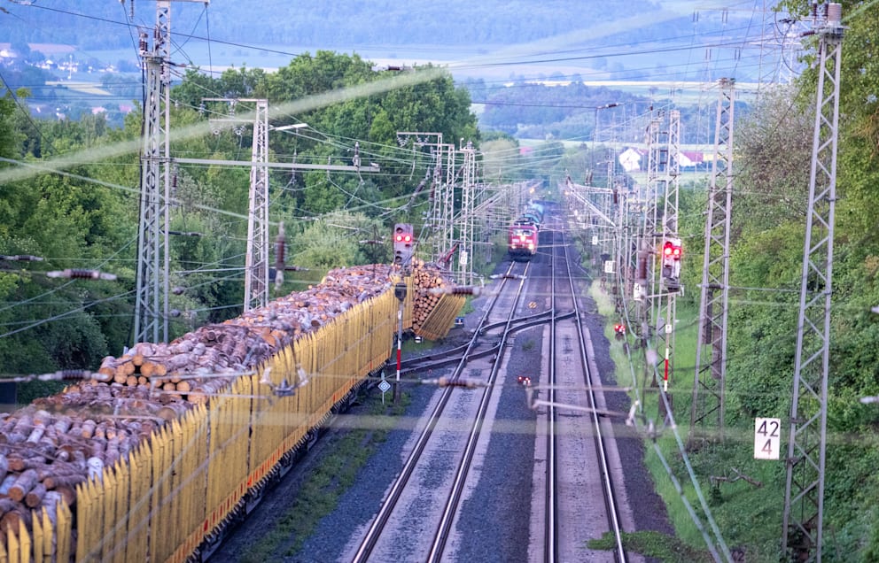 Entgleister Güterzug bei Borken in Hessen – nh24 berichtet