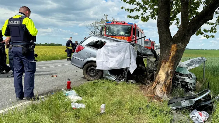 Polizeieinsatz nach dem Unfall bei Schwedt