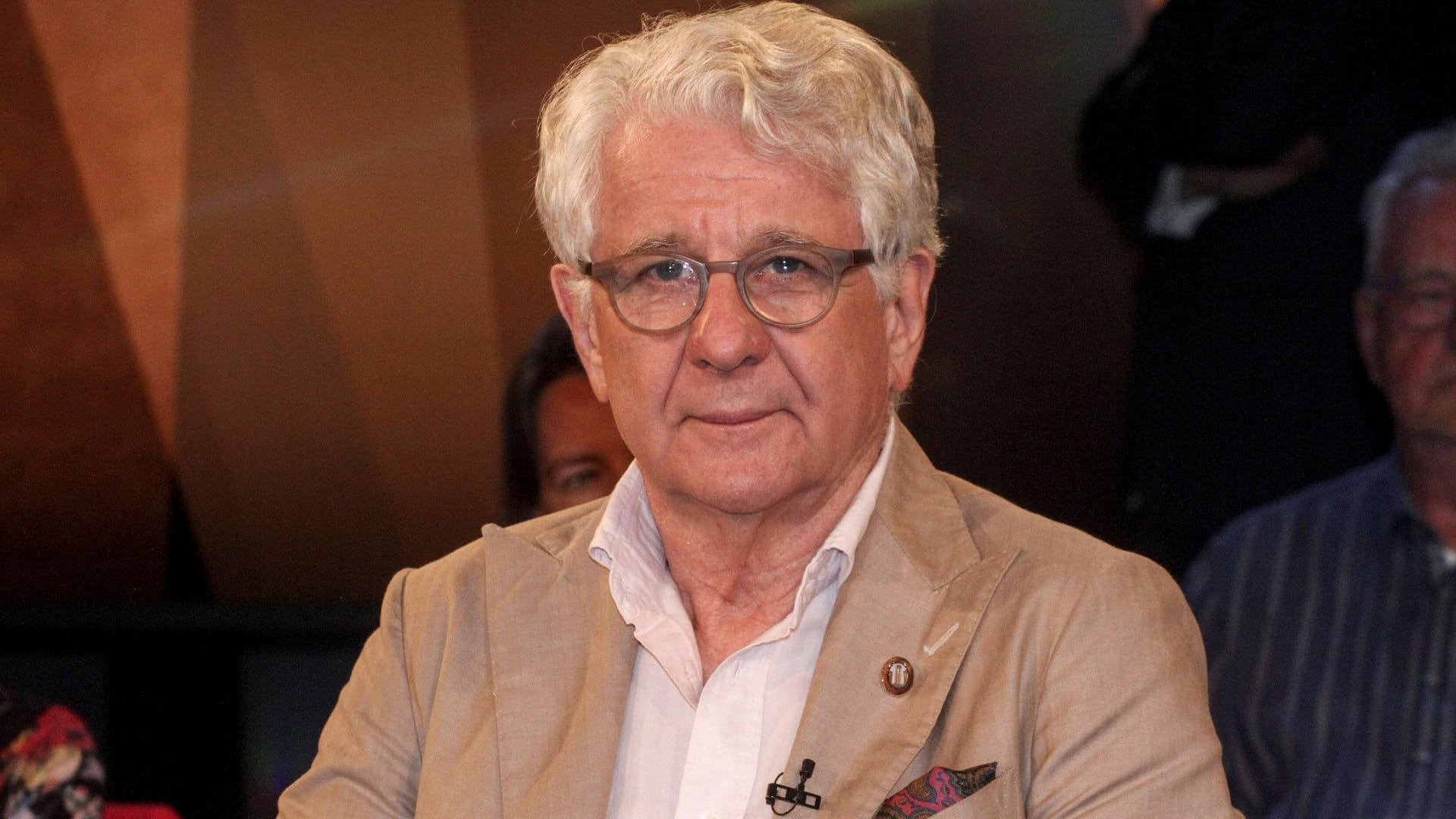 Marcel Reif bei Ausstellungseröffnung