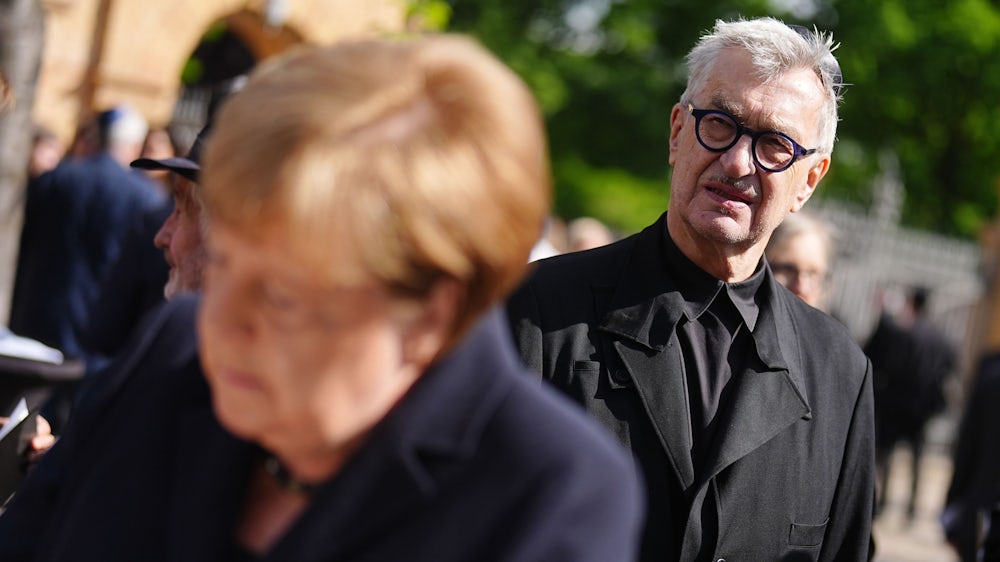 Zeremonie bei der Margot Friedländer Beerdigung – Gäste und Freunde versammeln sich